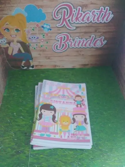 Livro Colorir Circo Menina