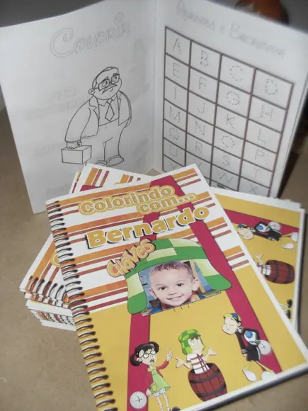 Livro Colorir Chaves