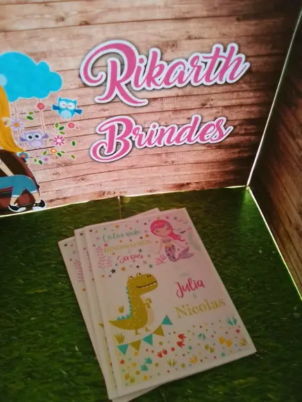 Livro Colorir Dinossauro e Sereia - 2 Temas