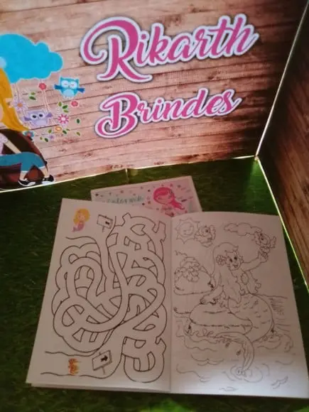 Livro Colorir Dinossauro e Sereia - 2 Temas
