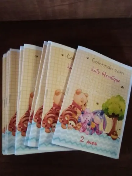 Livro Colorir Ursinho Pooh