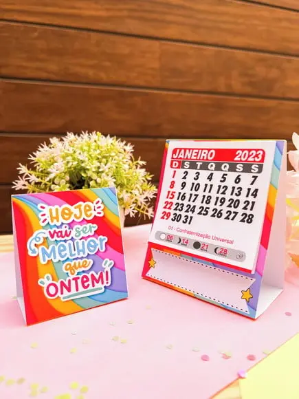 Mini Calendário Mesa 2024