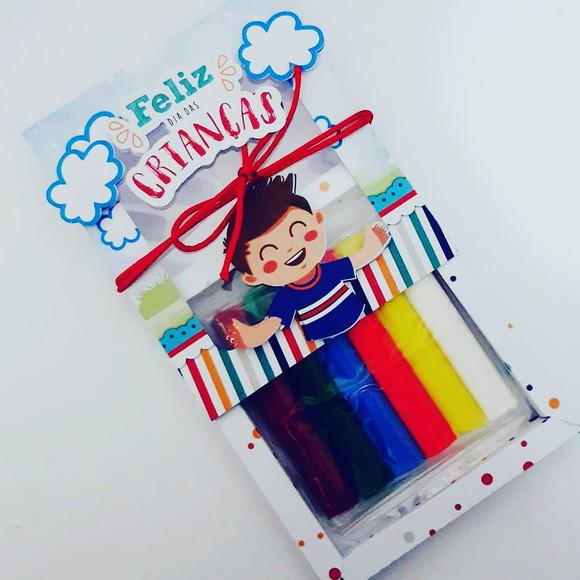 ARQUIVO CORTE CAIXA MASSINHA DIA DAS CRIANÇAS