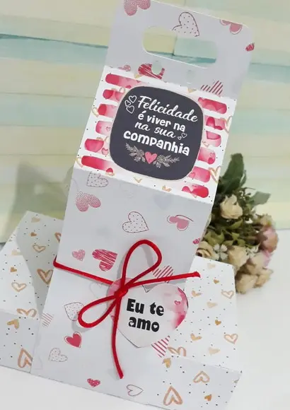 ARQUIVO CORTE CAIXA COPO FELICIDADE NAMORADOS
