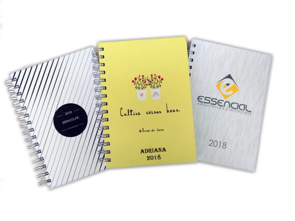 Agenda 2026 Diária 6 Unidades com Logo Personalizado