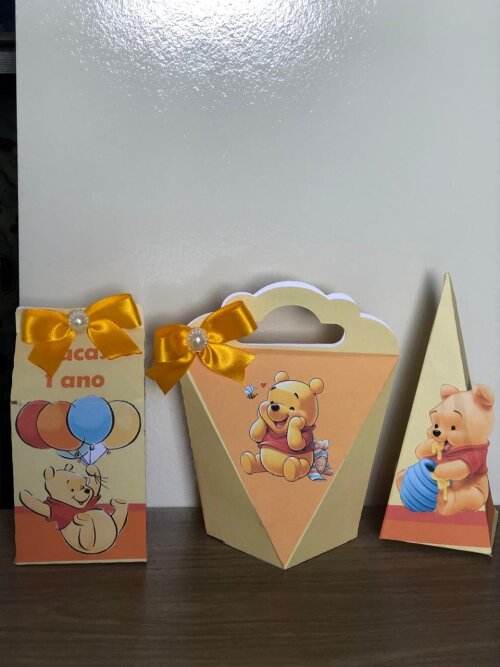 KIT 30 CAIXINHAS DE PERSONALIZADAS – PEGUE E MONTE URSINHO POOH