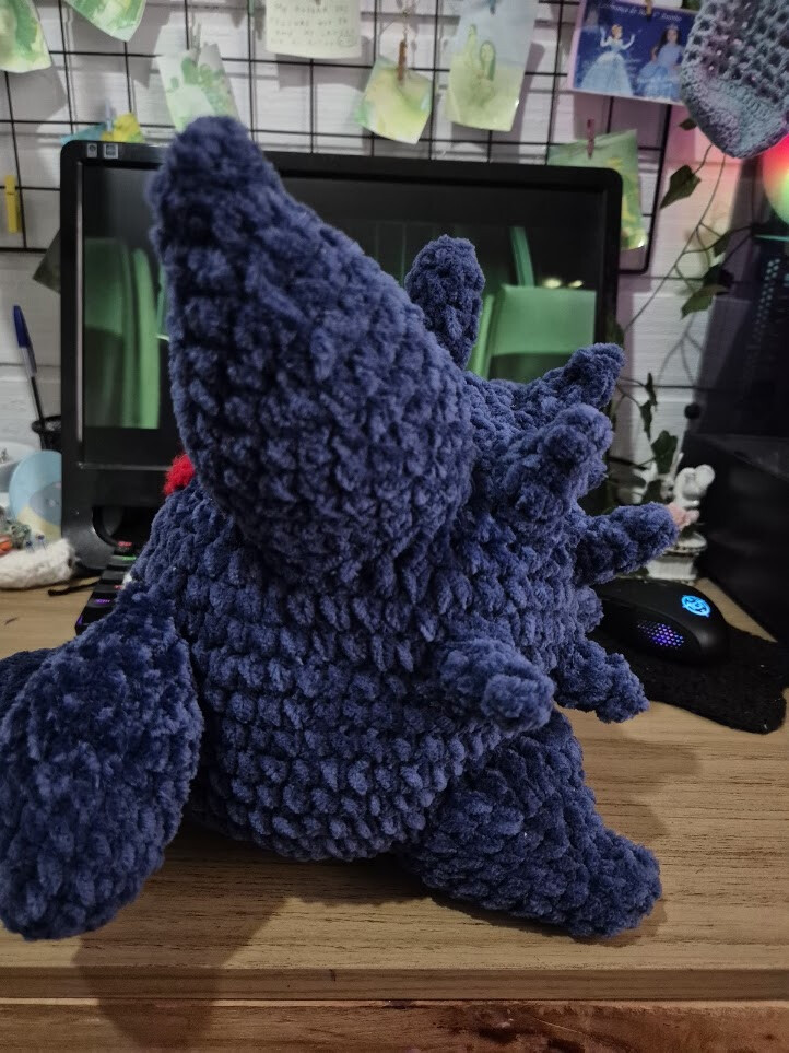 Pelúcia Gengar Artesanal em Amigurumi