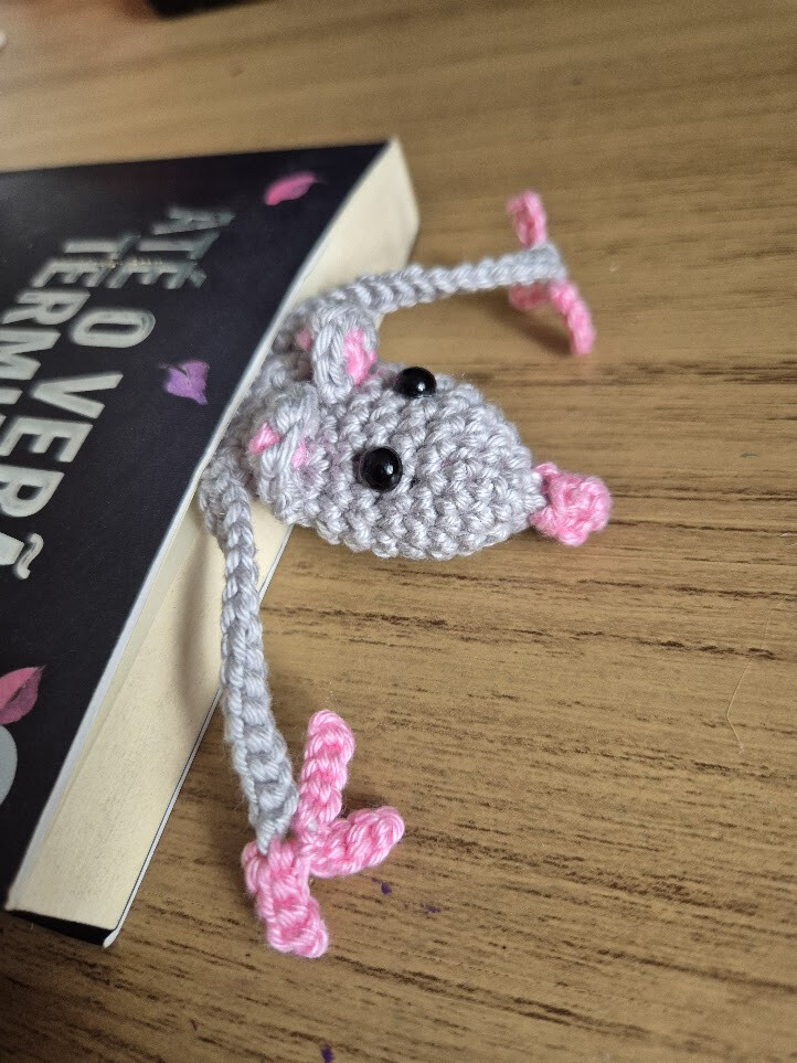 Marca Página Rato Esmagado - Amigurumi Crochê