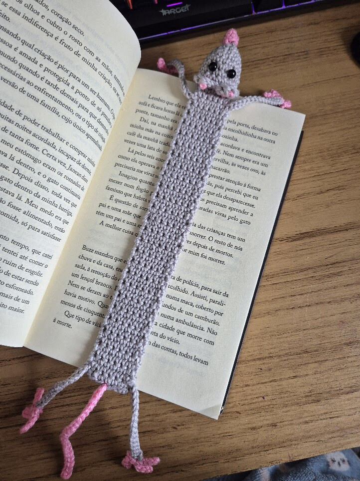 Marca Página Rato Esmagado - Amigurumi Crochê
