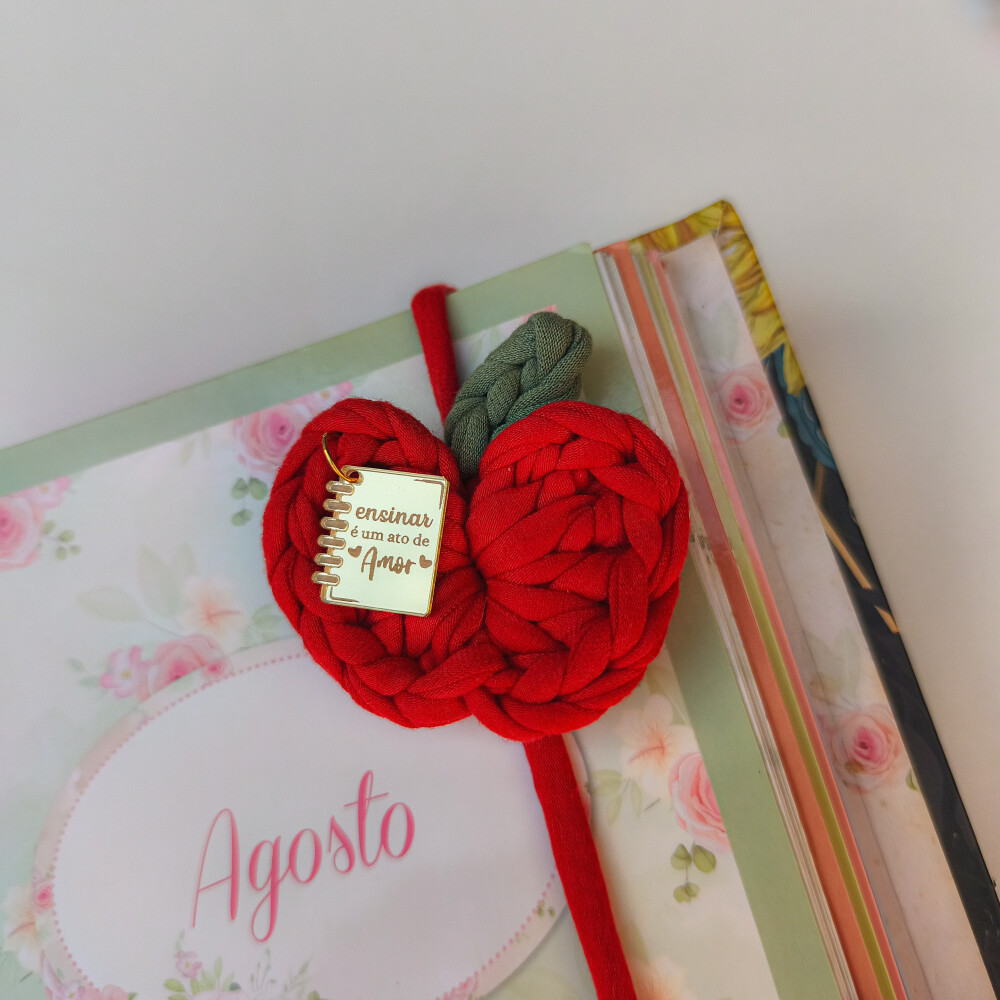 Kit Marca Página Maçã em crochê personalizado | Dia dos Profe