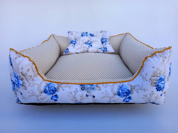 Cama para Pets quadrada Floral com Poá 40x40