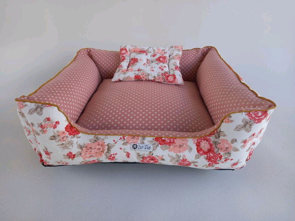 Cama para Pets retangular Floral com Poá 90x70