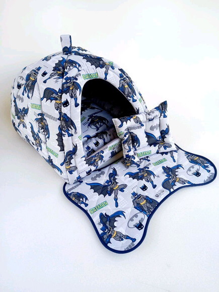 Casinha Iglu para Pets Batman 60x60 com 4 peças
