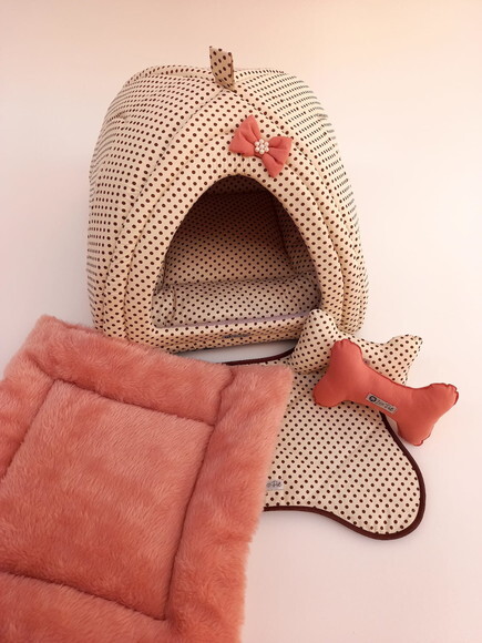 Casinha Iglu para Pets poa e Pelúcia 50x50 com 5 peças