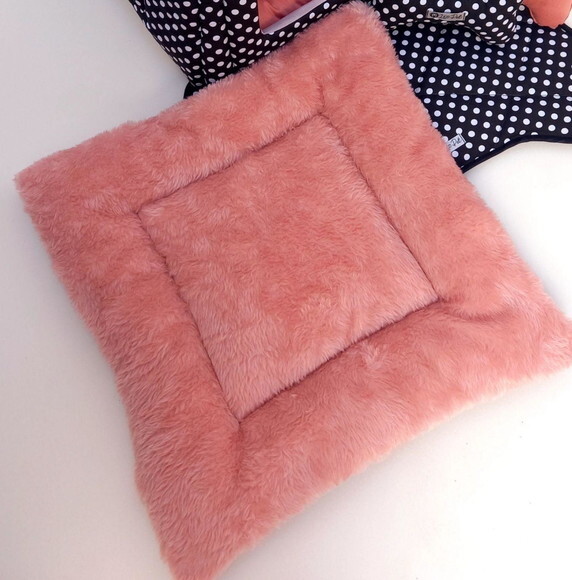 Casinha Iglu Pelúcia Pets 50x50 com 3 Peças