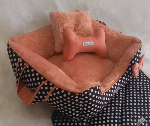 Cama Quadrada Pelúcia e Poa 100%|algodão para Pets 60x60