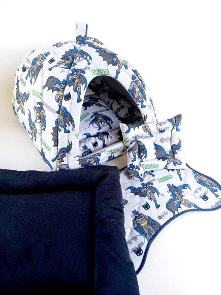 Casinha Iglu para Pets Batman Pelúcia 70x70 com 5 peças