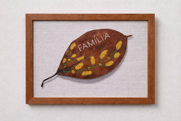 Folha em Canvas - Família em Amarelo
