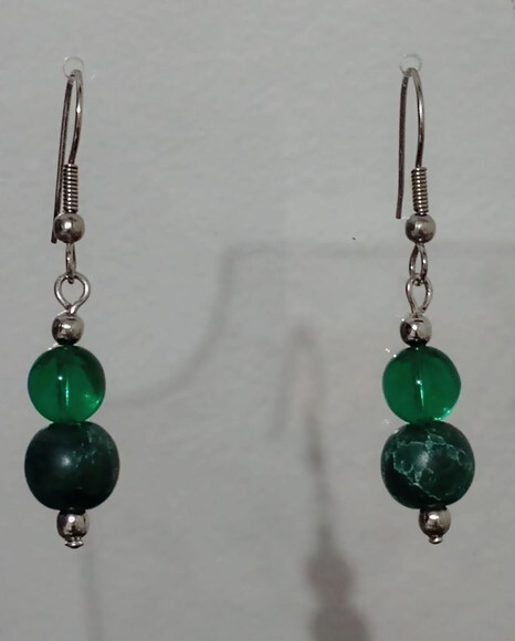 Brinco Cristais e Pedra Sabão Verde