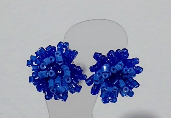 Brinco Peneira Vidrilhos Tons de Azul