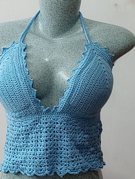 Cropped Azul em Crochê