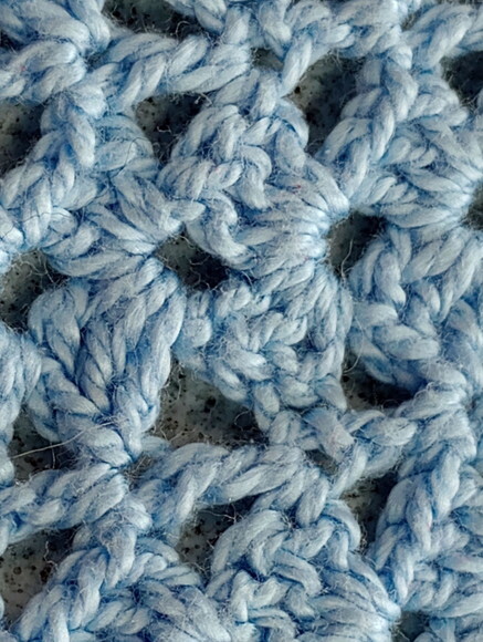 Cropped Azul em Crochê
