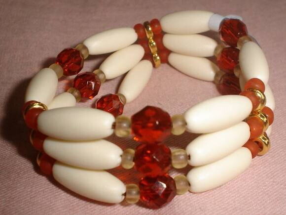 Pulseira de resina e cristais tchecos