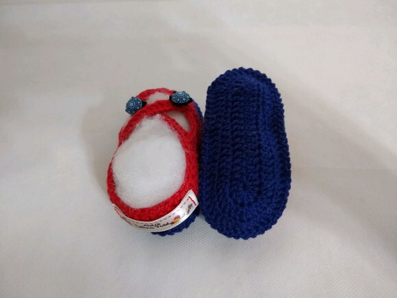 Sapatilha de bebê em crochê