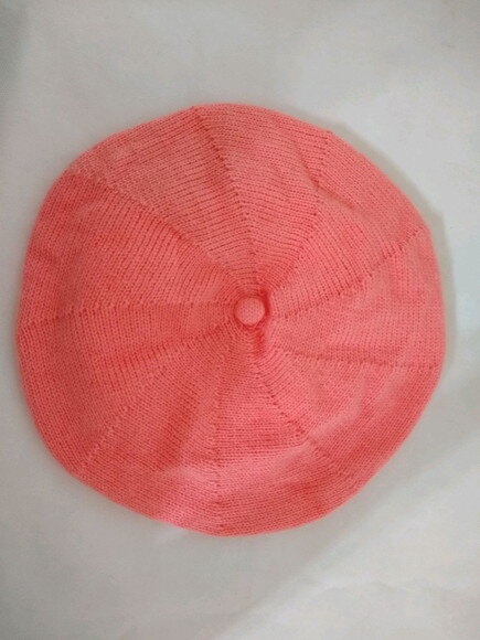 Boina em tricô à máquina P
