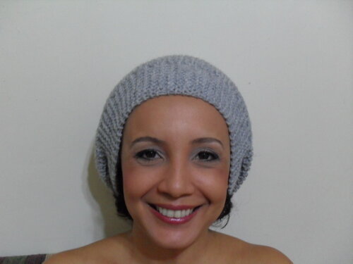Boina Karina cinza claro