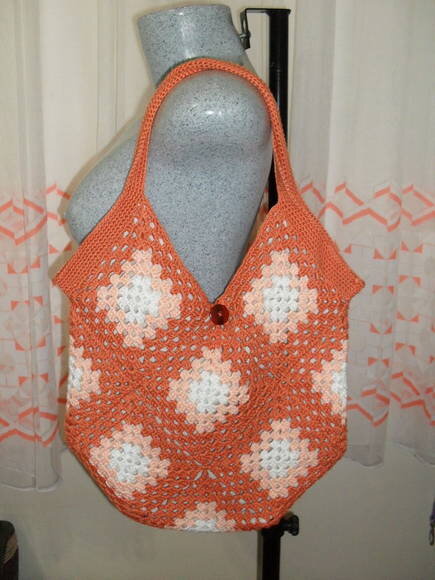 Bolsa Rafaella em Tons Salmão