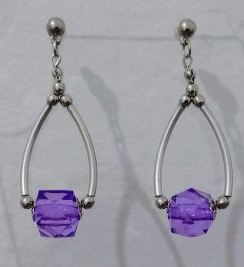 Brinco Acrílico Quadrado Roxo