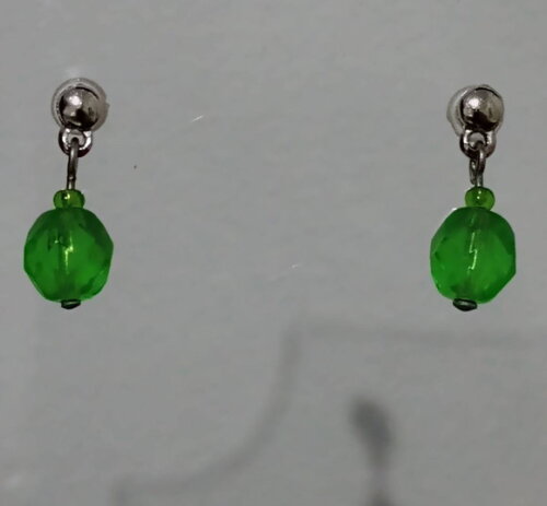 Brinco Cristais Tchecos Verdes
