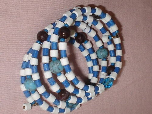 Pulseira branca e azul