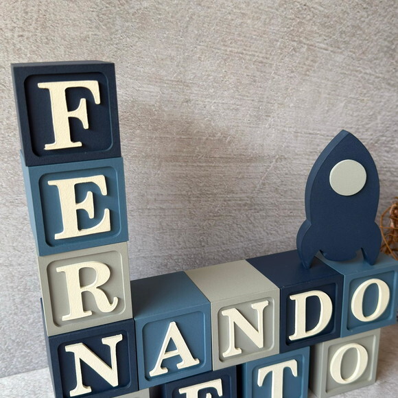 Astronauta- Cubos 6x6cm + Foguete Decoração Bebê