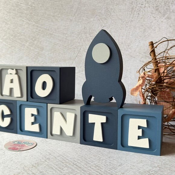 Astronauta- Cubos 6x6cm + Foguete Decoração Bebê