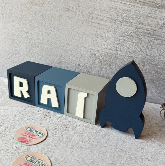 Astronauta- Cubos 6x6cm + Foguete Decoração Bebê