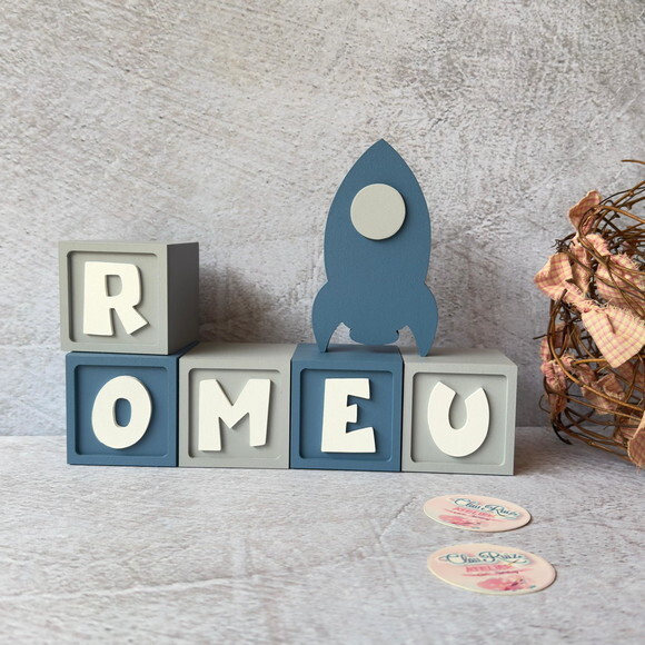 Astronauta- Cubos 6x6cm + Foguete Decoração Bebê