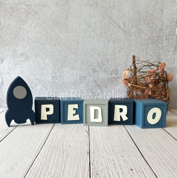 Astronauta- Cubos 6x6cm + Foguete Decoração Bebê