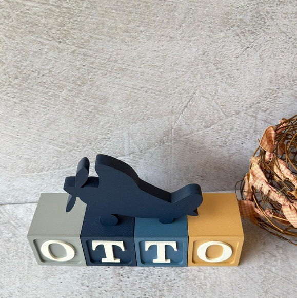 Aviãozinho + Cubos 6x6cm Ts Decoração Bebê