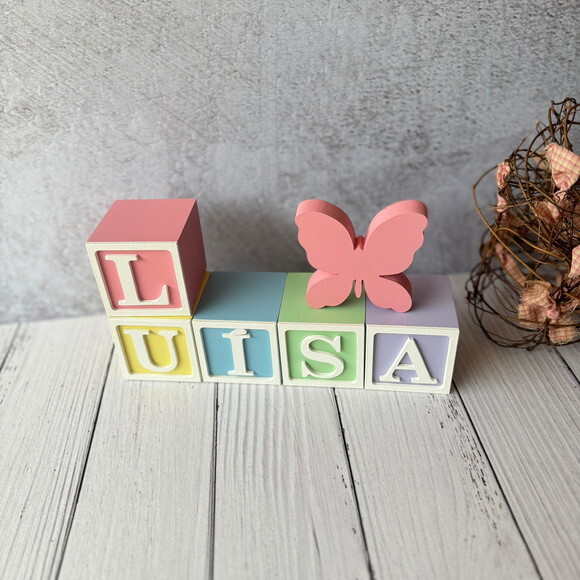 Borboletinha + Cubos 6x6cm Decoração Bebê