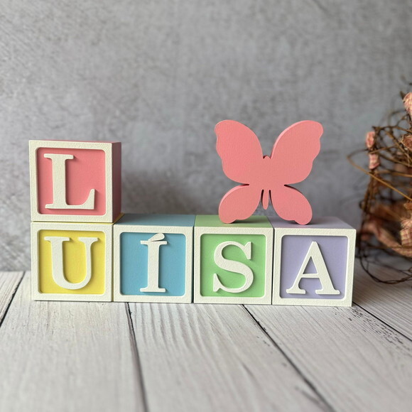 Borboletinha + Cubos 6x6cm Decoração Bebê