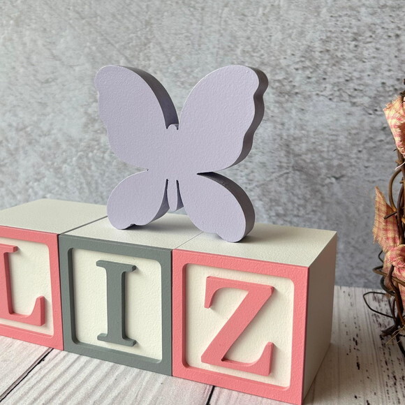 Borboletinha + Cubos 6x6cm Decoração Bebê