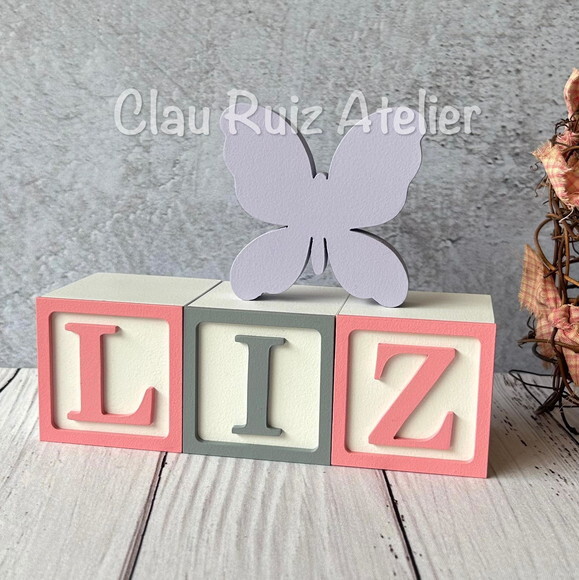 Borboletinha + Cubos 6x6cm Decoração Bebê