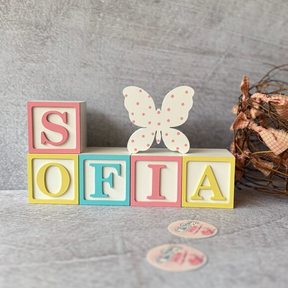 Borboletinha + Cubos 6x6cm Decoração Bebê