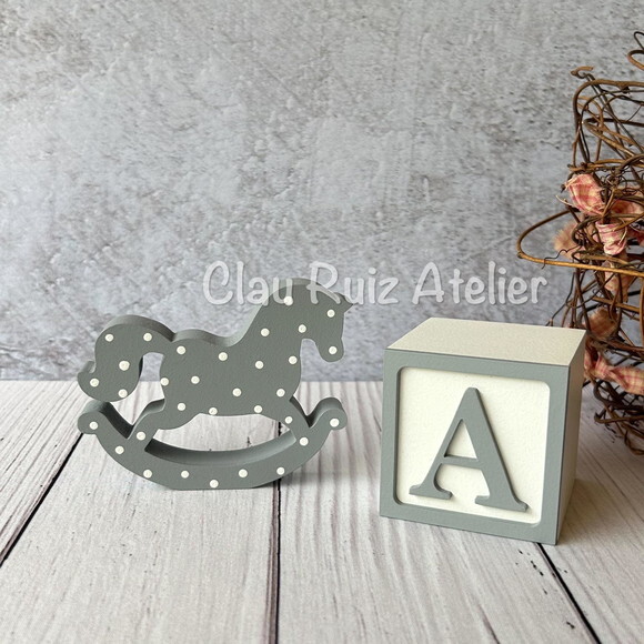 Cavalinho de Balanço + Cubo 6x6cm Ts Decoração Bebê