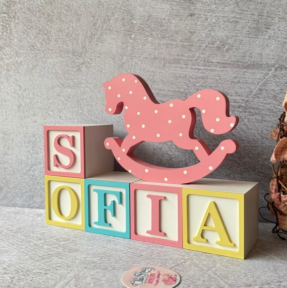 Cavalinho de Balanço + Cubos 6x6cm Ts Decoração Bebê