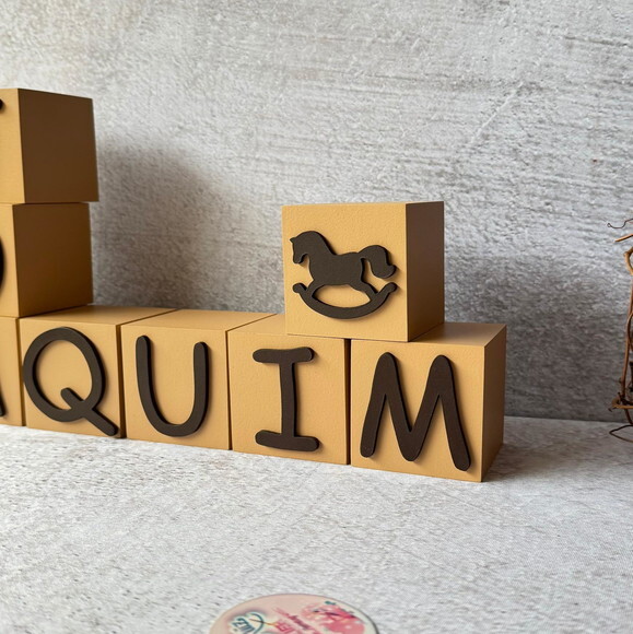 Cavalinho de Balanço + Cubos 6x6cm Ts Decoração Bebê