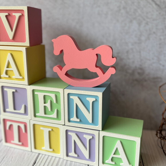 Cavalinho de Balanço + Cubos 6x6cm Ts Decoração Bebê