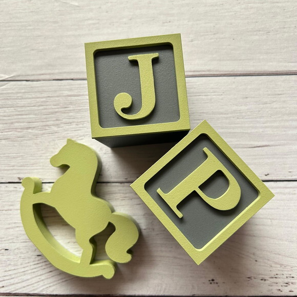 Cavalinho de Balanço + Cubos 6x6cm Ts Decoração Bebê